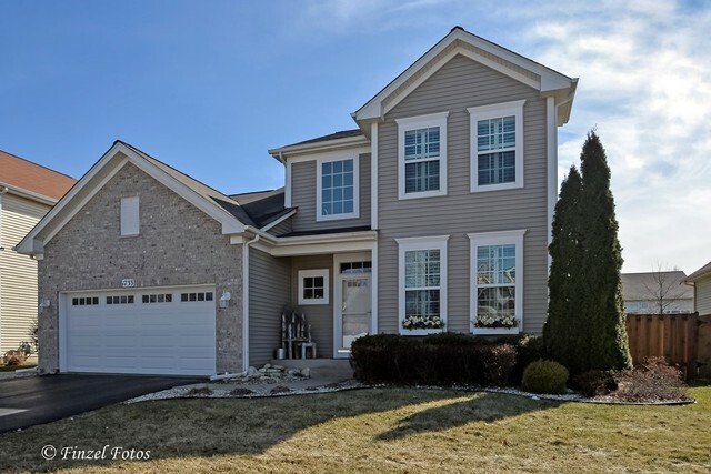 Property Photo: 1733 Pin Oak Lane IL 60120