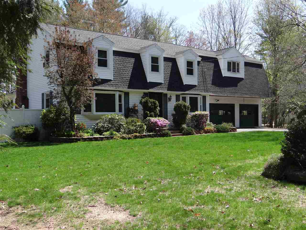 Property Photo:  31 Elk Drive  NH 03110 