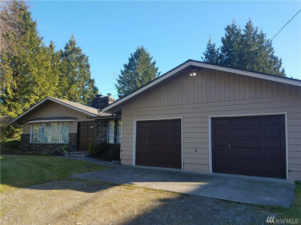 Property Photo:  4310 172 St SW  WA 98036 