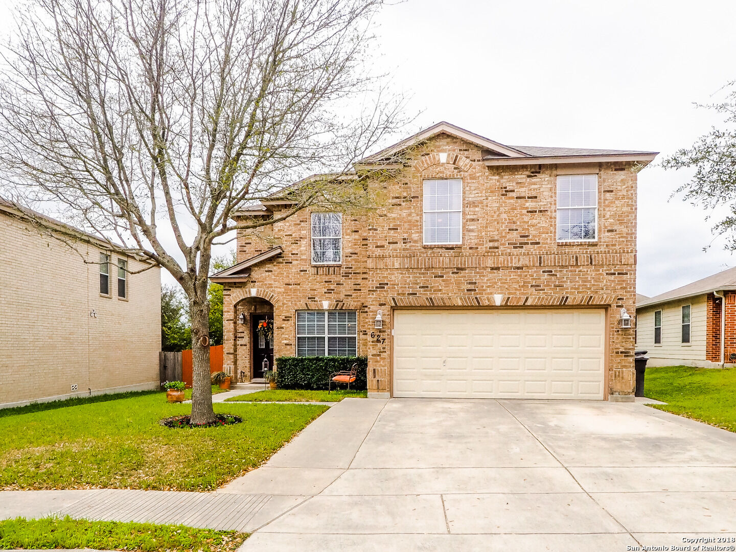 Property Photo: 627 Leafy Ridge TX 78251