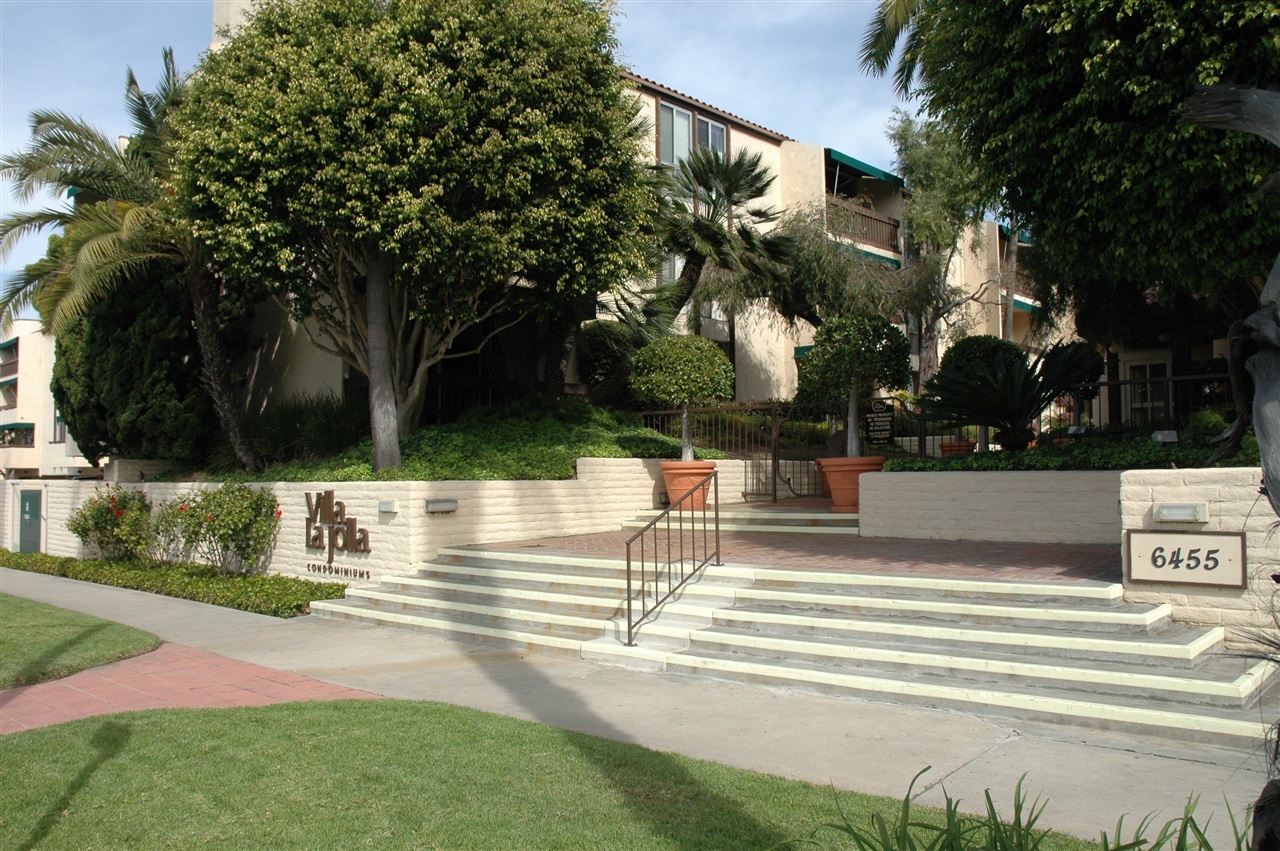 Property Photo:  6455 La Jolla Blvd 323  CA 92037 