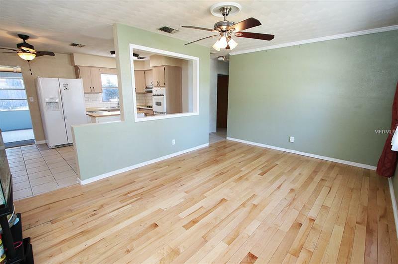 Property Photo: 10472 127th Place FL 33773
