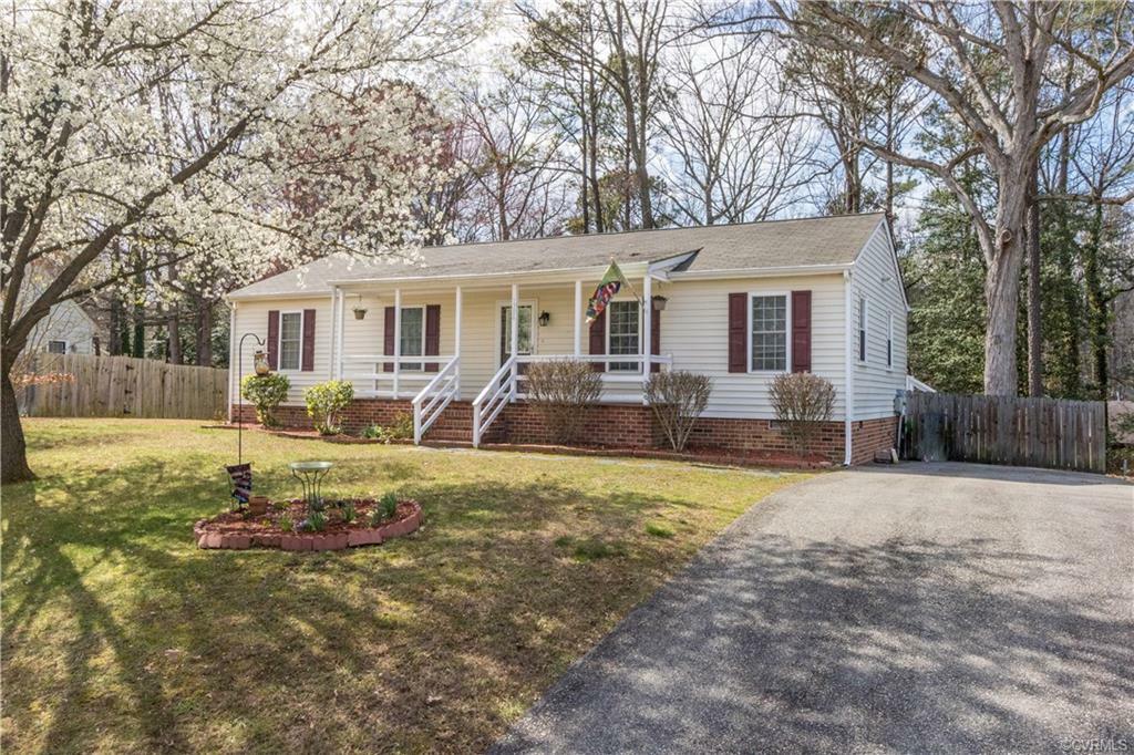 Property Photo:  1706 Mountain Pine Boulevard  VA 23235 