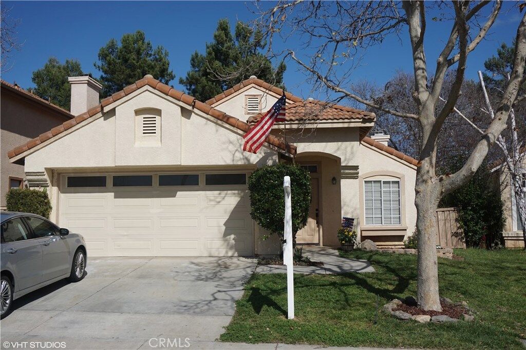 Property Photo:  43126 Camino Casillas  CA 92592 