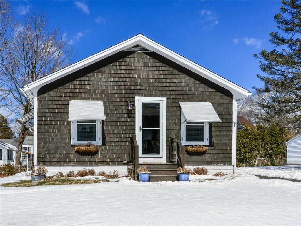 Property Photo: 98 Promenade St RI 02806