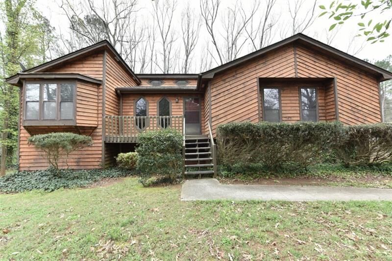 Property Photo:  4108 Valley Brook Road   30039 