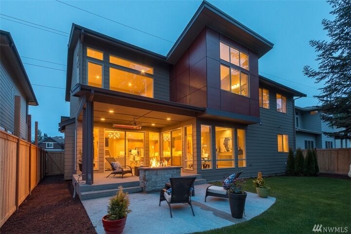 Property Photo:  7419 124th Ave NE (L-3)  WA 98033 