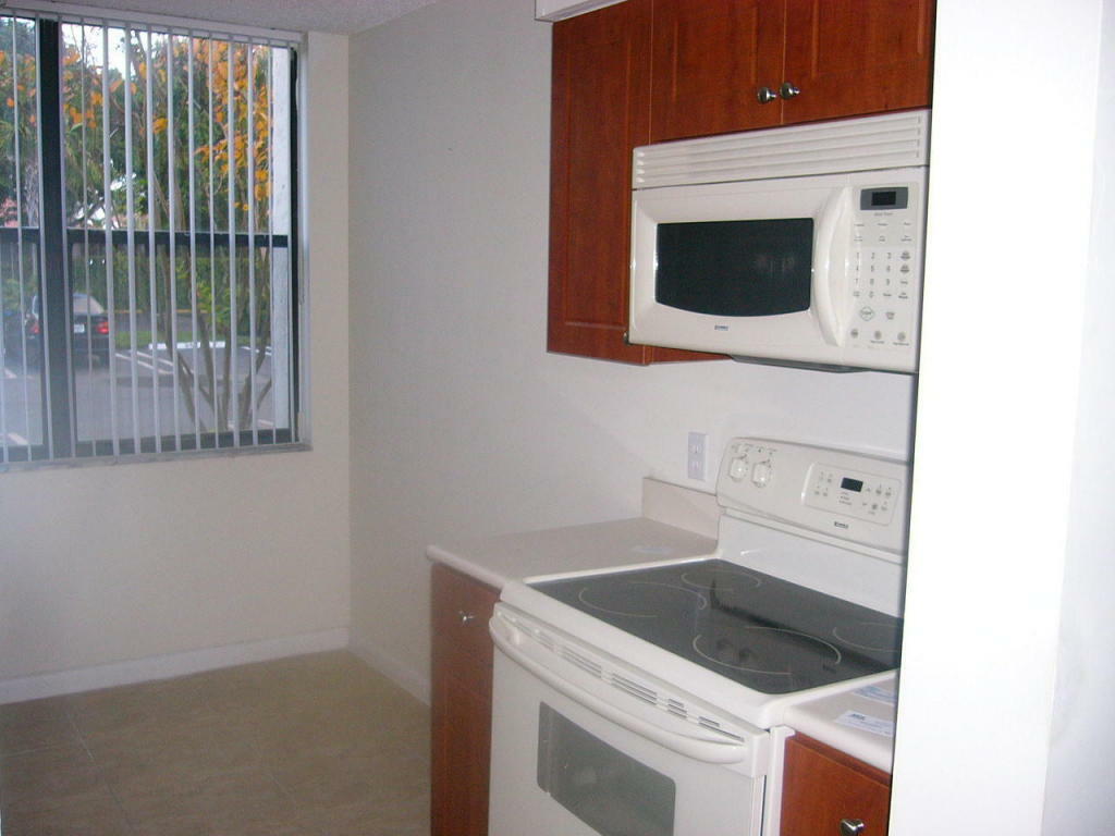 Property Photo:  820 Lavers Circle G111  FL 33444 