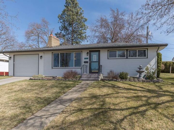 5728 N Moore St  Spokane WA 99205 photo
