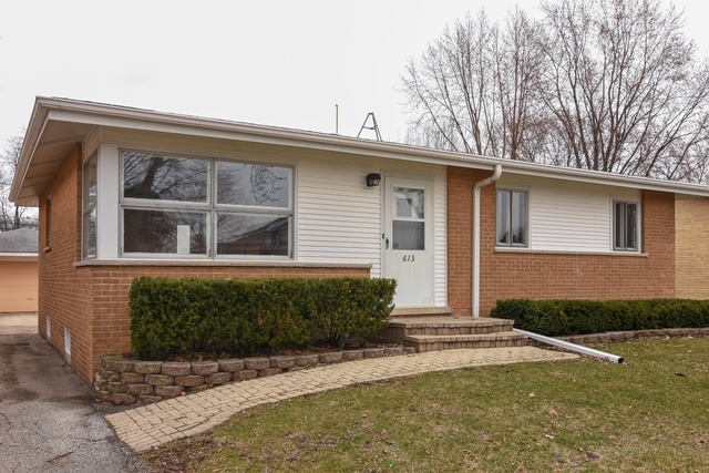 Property Photo:  613 Fairview Avenue  IL 60056 