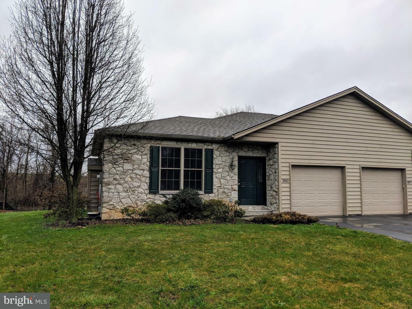 Property Photo:  1061 Oberlin Road  PA 17057 