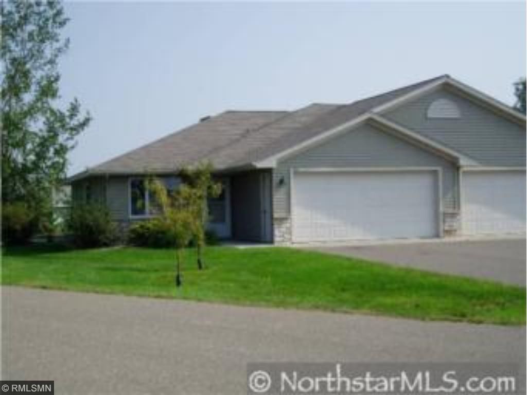 Property Photo: 1226 Balsam Court 7 WI 54017