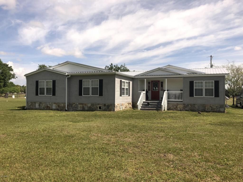 Property Photo:  253 E Bannerville Road  FL 32177 