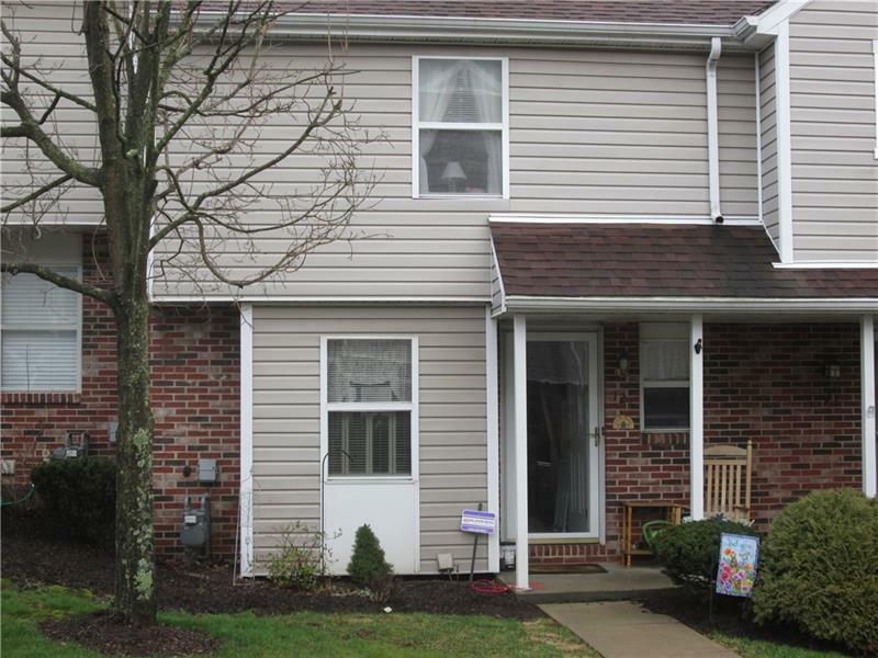 Property Photo:  121 Old Village Lane  PA 15102 