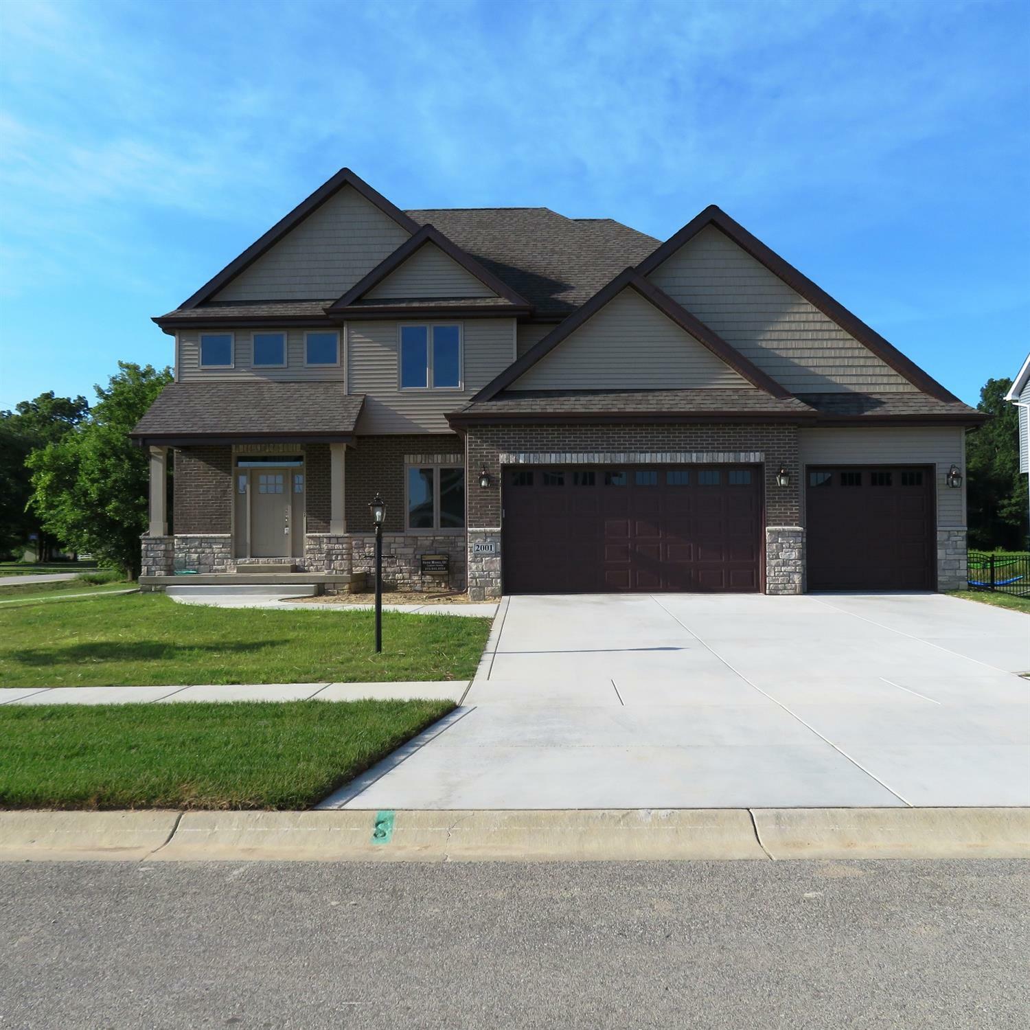 Property Photo:  2001 Terreno Drive  IN 46304 