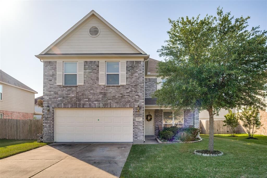 Property Photo: 2107 Feather Hill Drive TX 77471