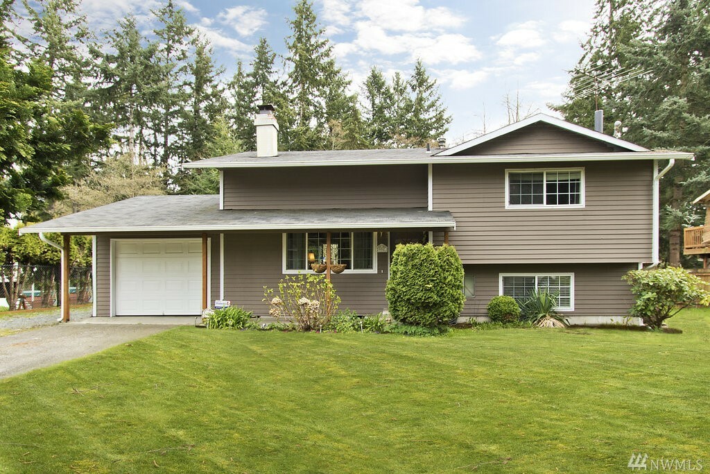 Property Photo:  29948 4th Ave S  WA 98003 