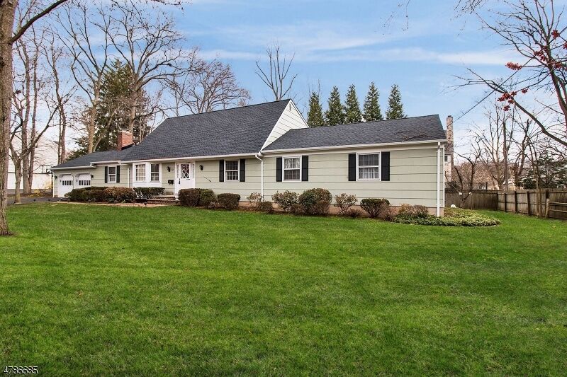 Property Photo:  32 Normandy Dr  NJ 07090 