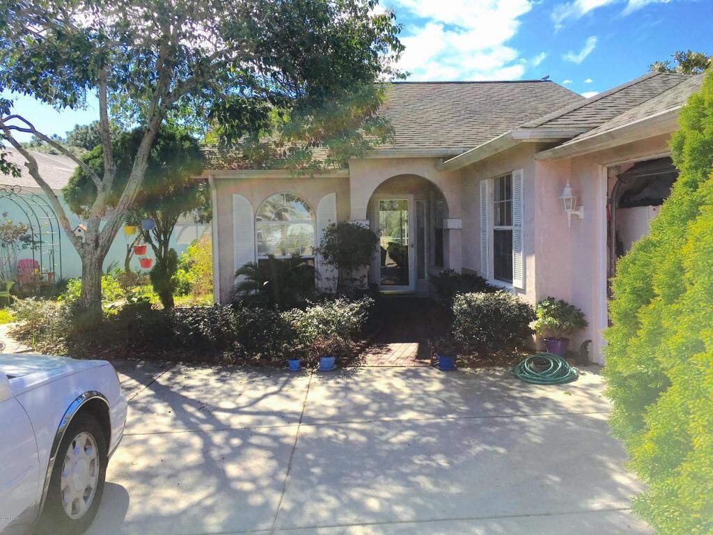 Property Photo: 101 Glades Turn FL 32407