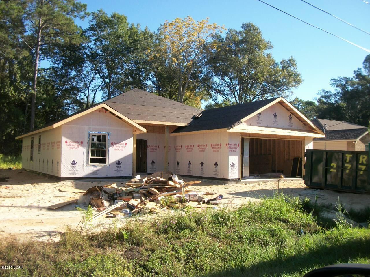 Property Photo: 304 E 15th Street FL 32444