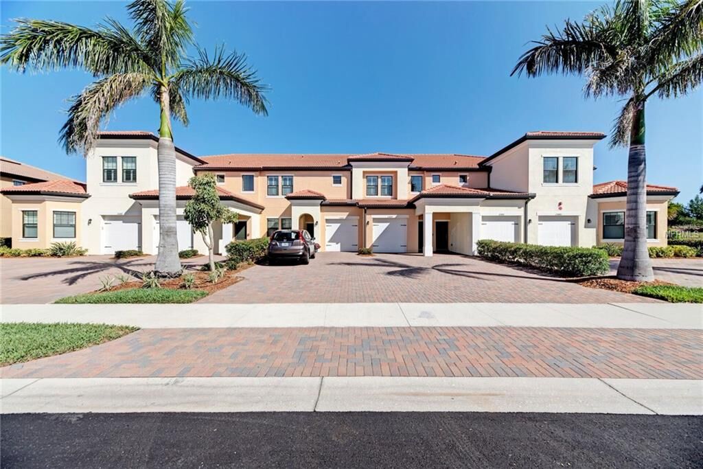 Property Photo:  23081 Banbury Way 203  FL 34293 