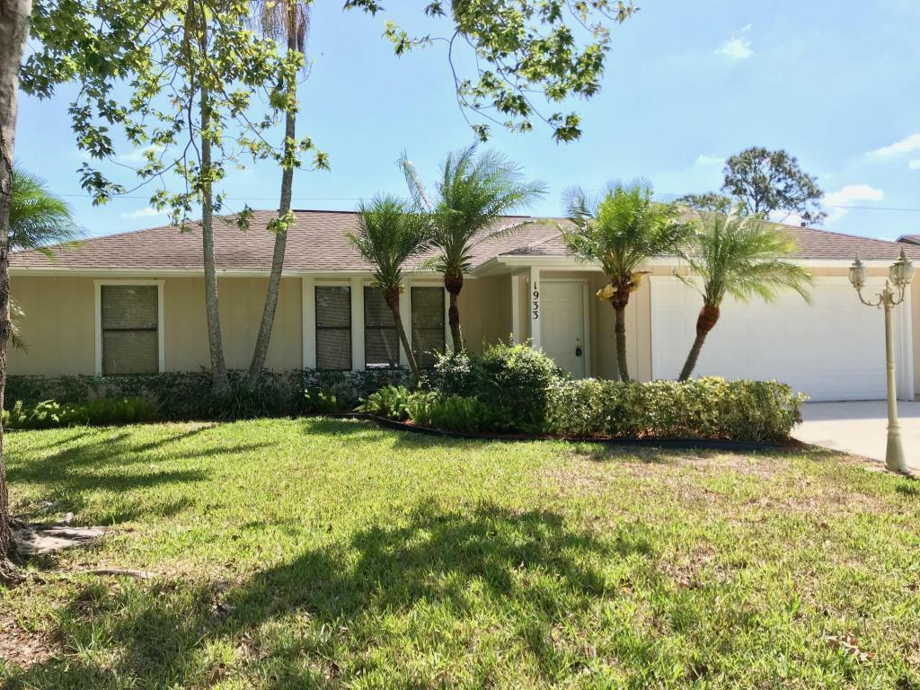 1933 SW Hillman Street  Port Saint Lucie FL 34953 photo