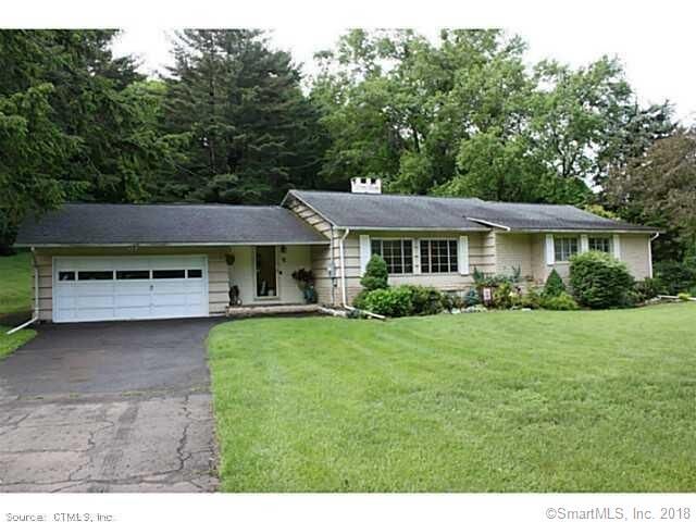 Property Photo:  41 Knoll Drive  CT 06518 