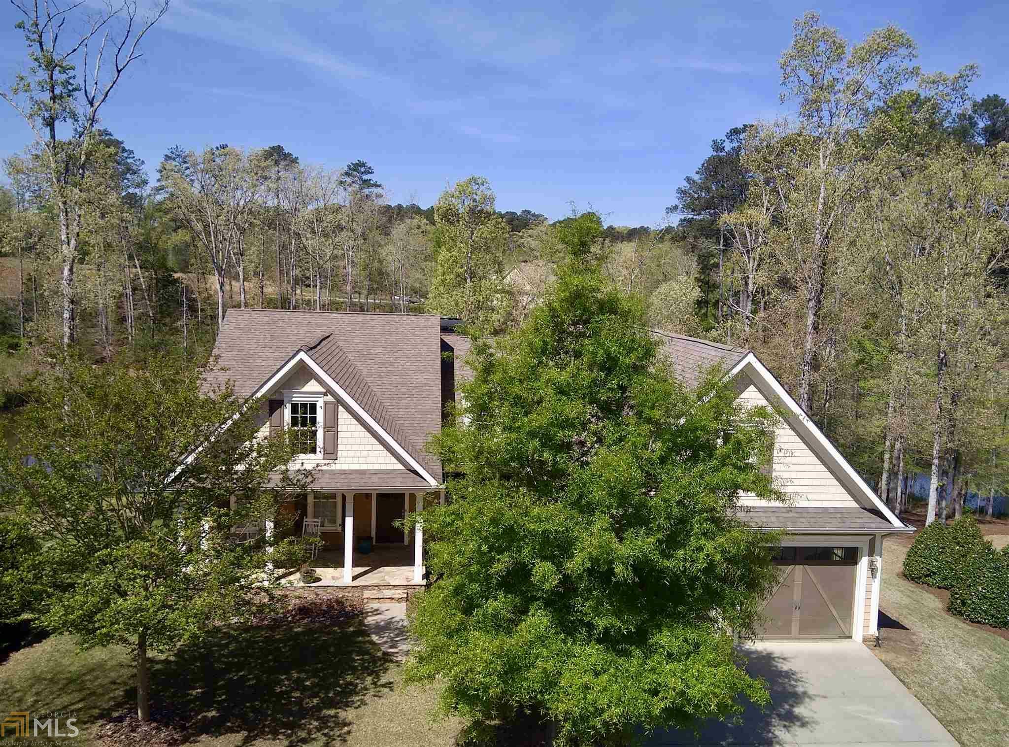 Property Photo: 1021 Harbor Loop GA 30642