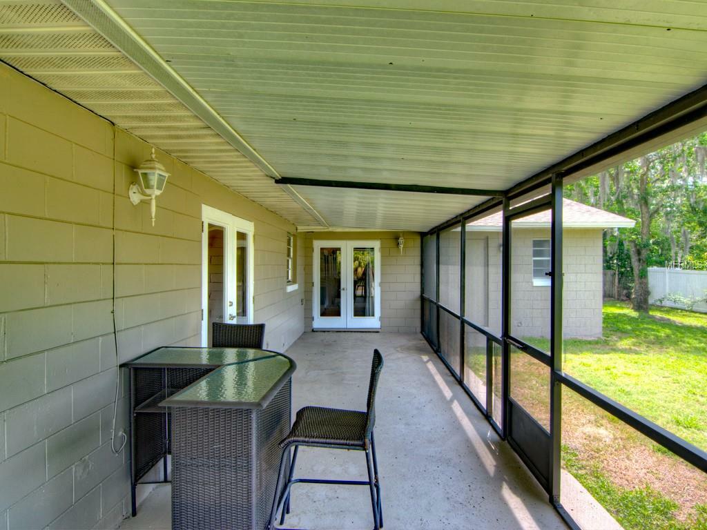 Property Photo: 361 Diane Court FL 32707