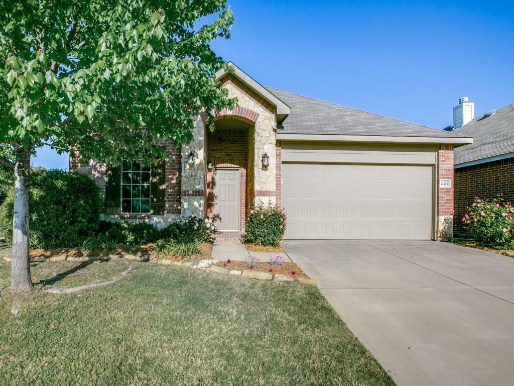 Property Photo:  12401 Lonesome Pine Place  TX 76244 