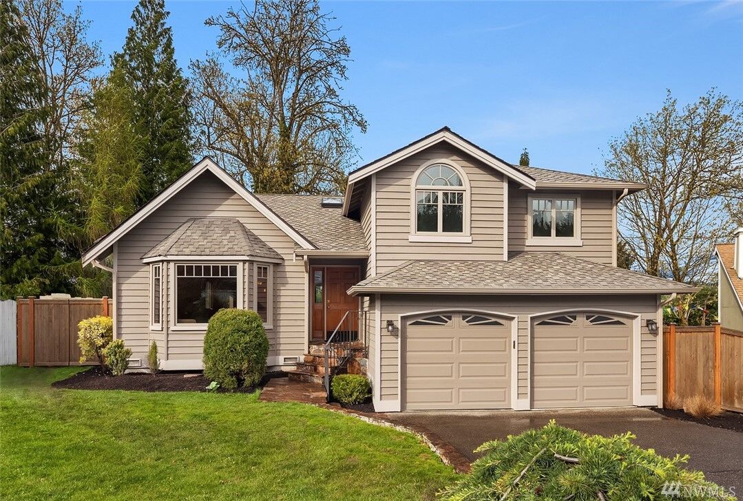 Property Photo: 1250 Oak Creek Place NW WA 98027