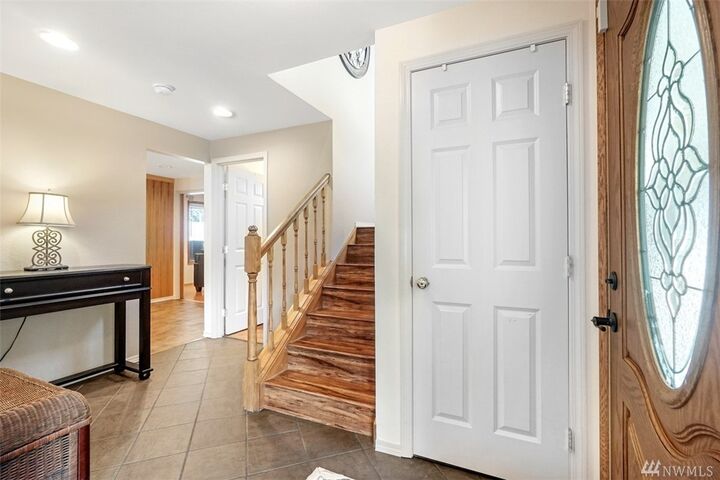 Property Photo: 24018 79th Av Ct E WA 98338