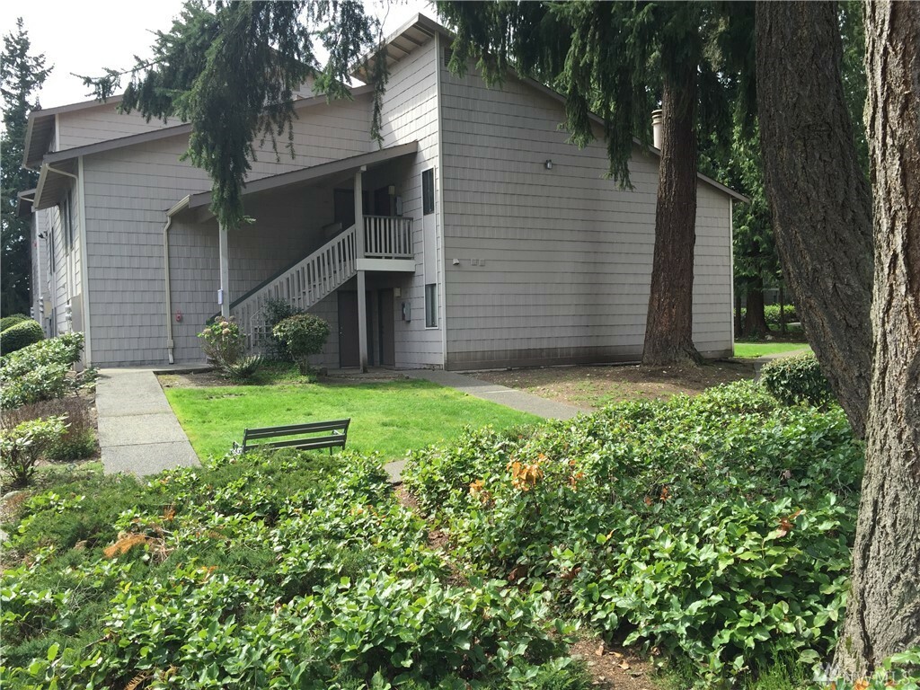 Property Photo: 33031 18th Ave S D206 WA 98003