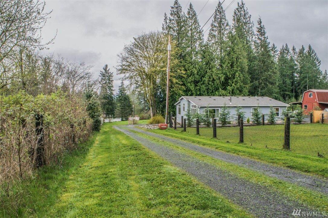 Property Photo:  18129 Waverly Dr  WA 98296 