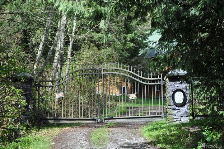 Property Photo:  18669 Colony Rd  WA 98232 