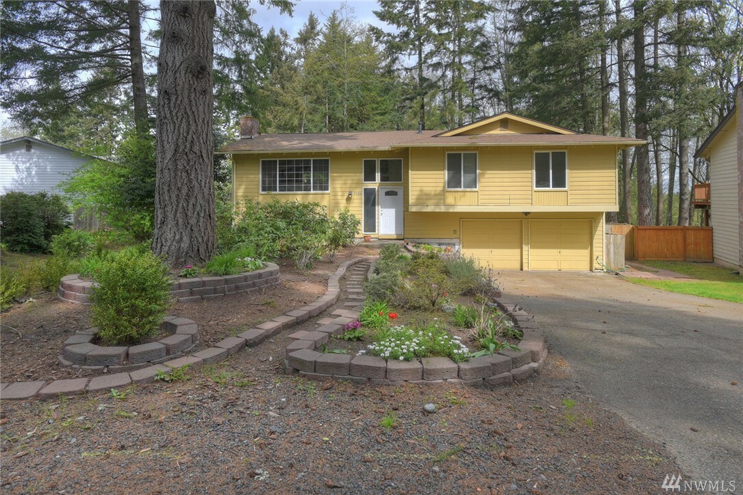 Property Photo:  5384 NE Pineridge Dr  WA 98311 