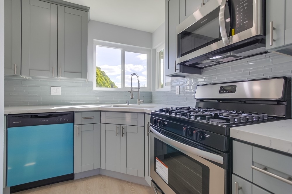 Property Photo: 1444 Highridge Dr CA 92056