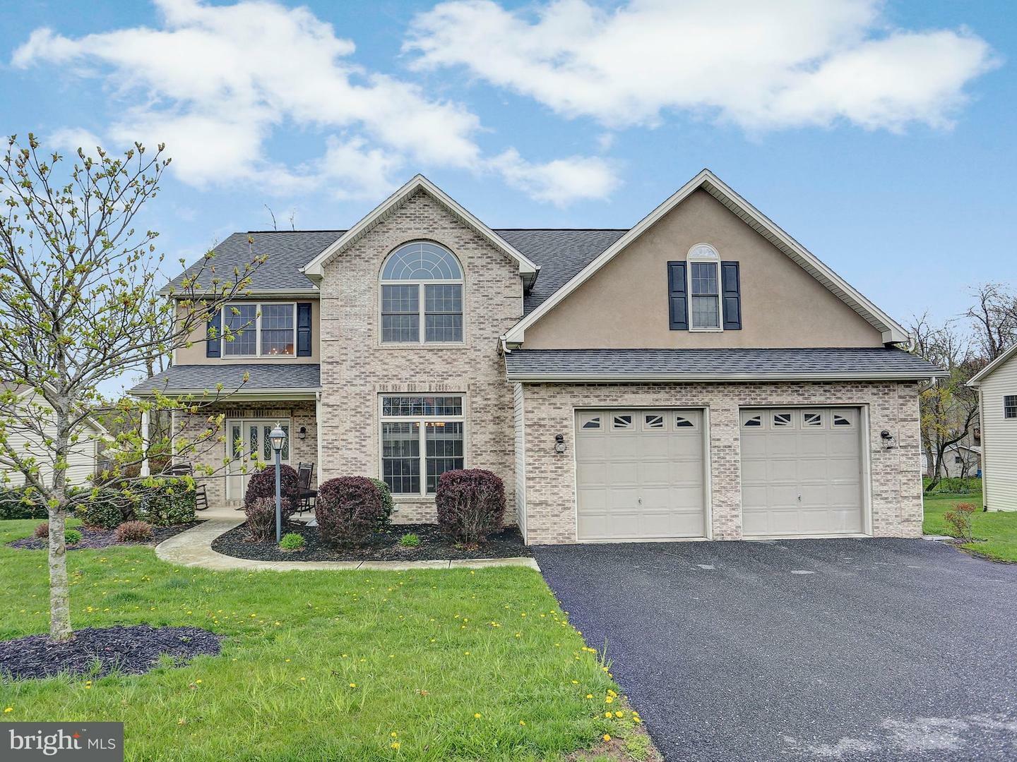 Property Photo: 828 Tavistock Road PA 17050