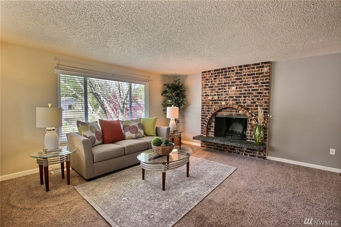 Property Photo: 4911 SW 324th Place WA 98023