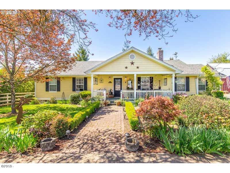 Property Photo:  711 N 4th Street  OR 97111 