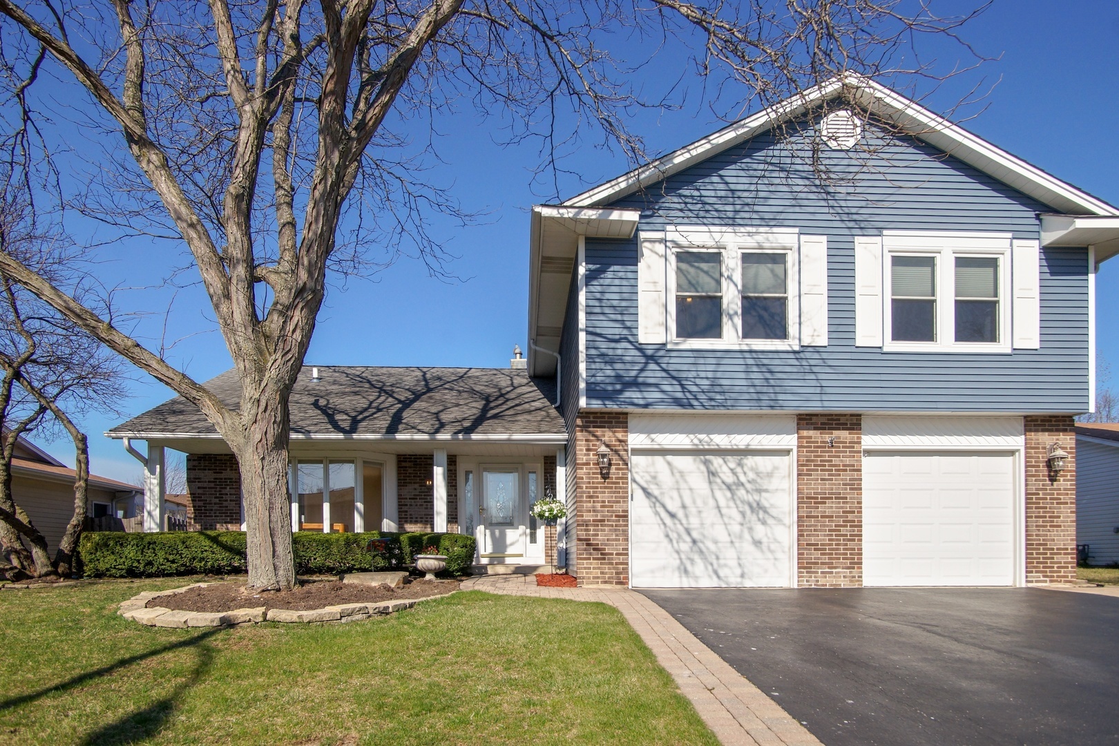 Property Photo:  4180 Crimson Drive  IL 60192 