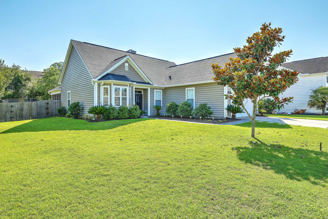 Property Photo:  454 Sycamore Shade Street  SC 29414 