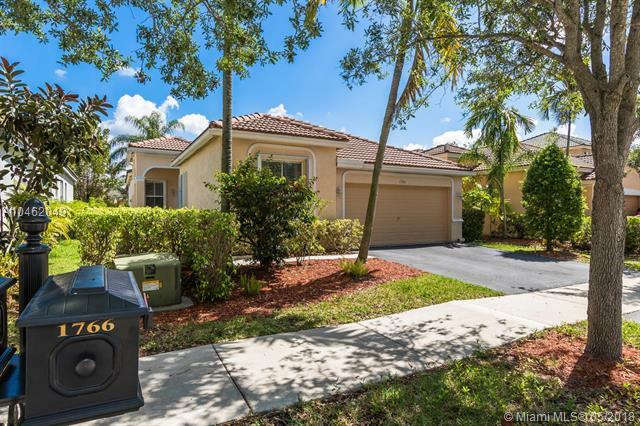 Property Photo:  1766 Sycamore Ter  FL 33327 