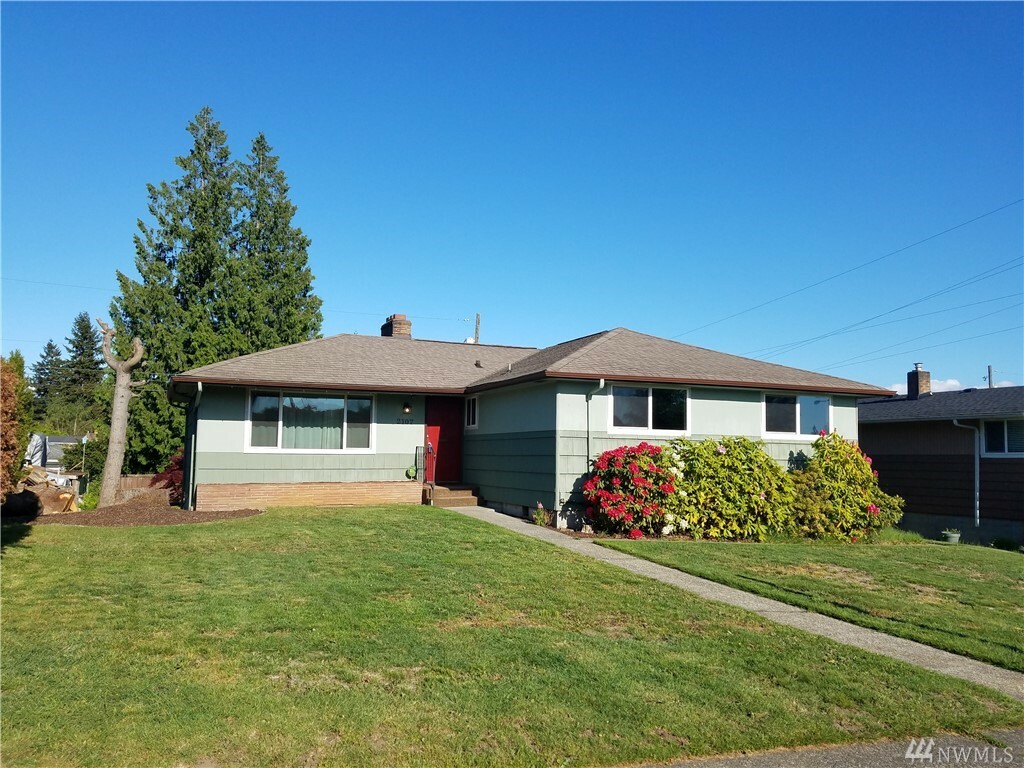 Property Photo:  2107 N Shirley St  WA 98406 