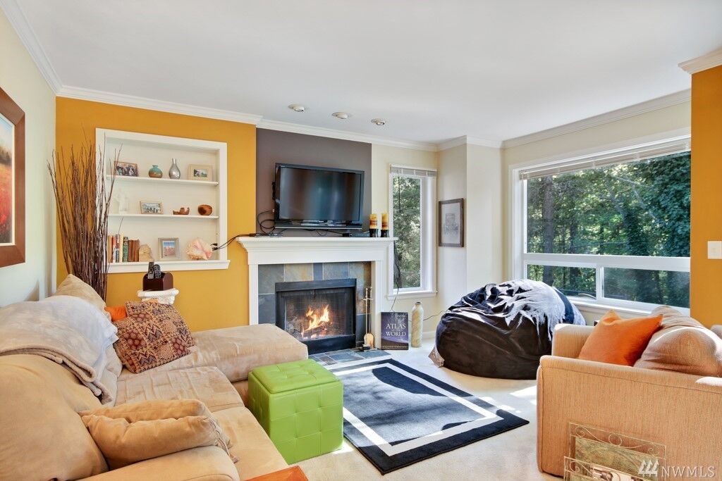 Property Photo: 31500 33rd Place SW E101 WA 98023