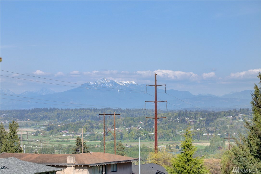 Property Photo:  2607 Panaview Blvd  WA 98203 