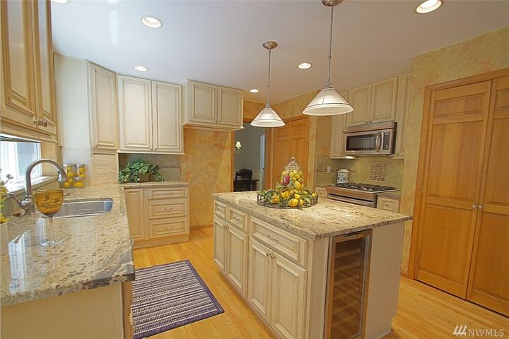 Property Photo: 36202 249th Avenue SE WA 98022