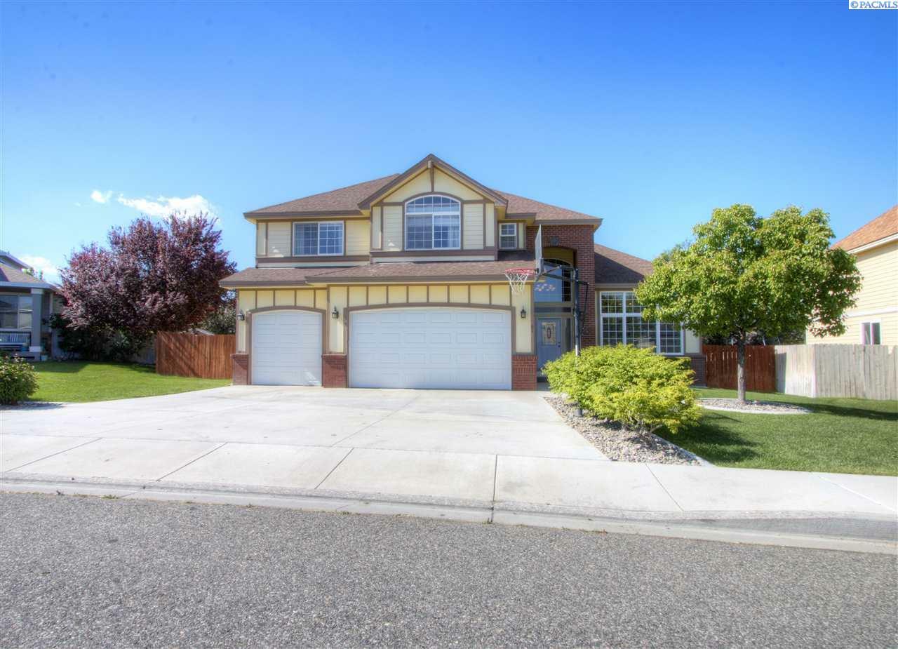 Property Photo:  61 Travis Lane  WA 99353 