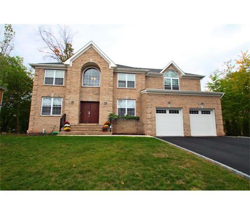 Property Photo:  12 Balzano Court  NJ 08817 