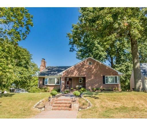 Property Photo:  21 Sherwood Avenue  NJ 08816 